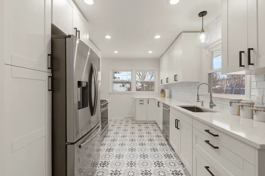 833 Parkside Drive, Wheaton, IL 60187 - Image #3