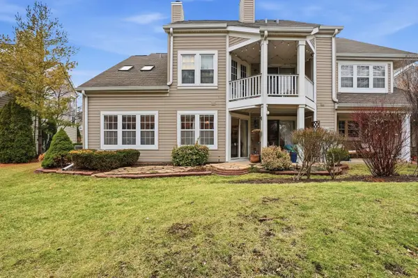 352 Kildare Court #352, Carol Stream, IL 60188