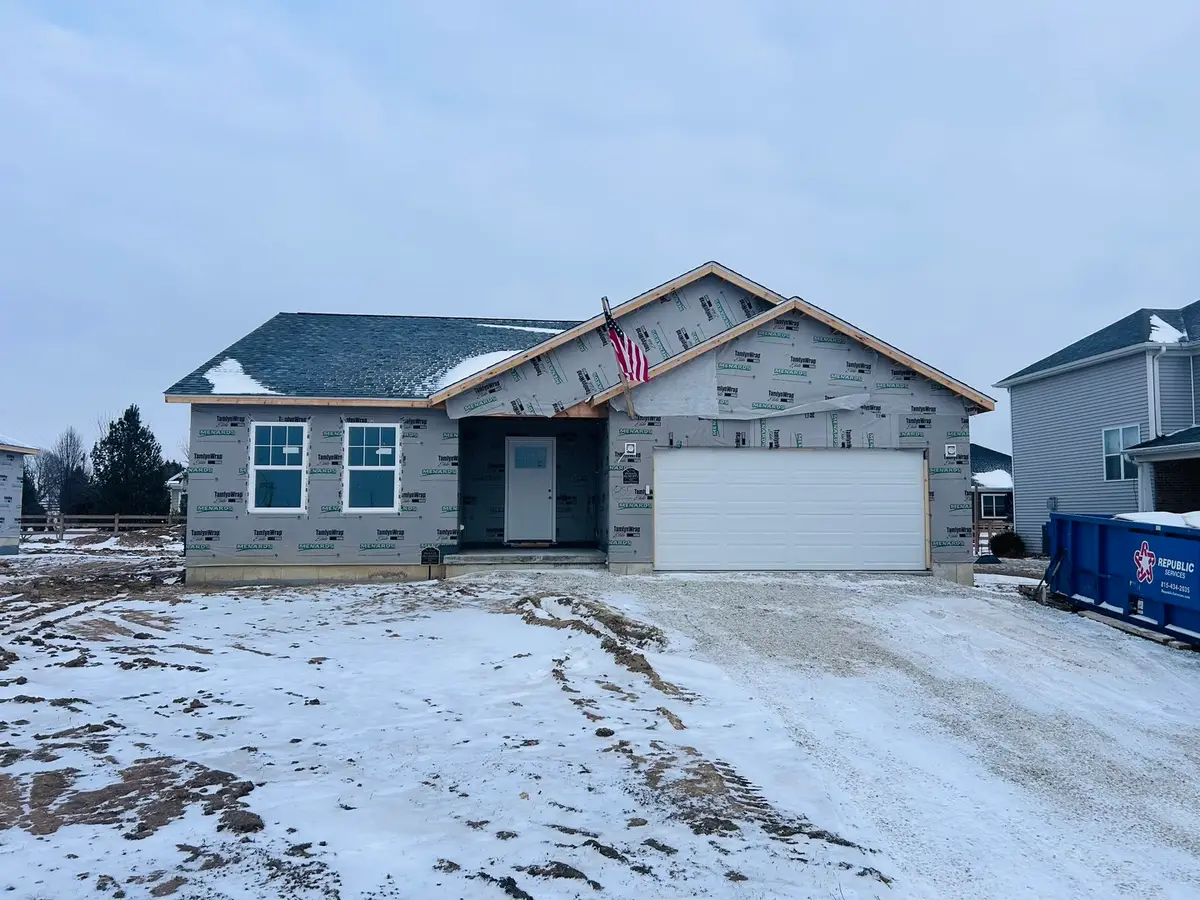 1855 Sycamore Street, Peru, IL 61354 - Image #1