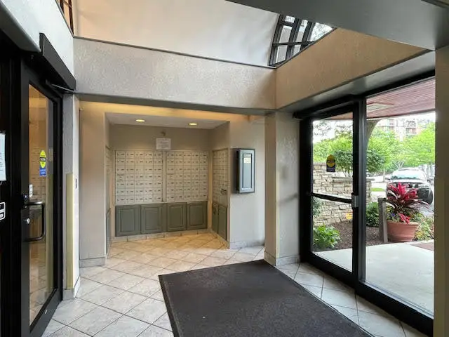 511 Aurora Avenue #620, Naperville, IL 60540 - Image #3