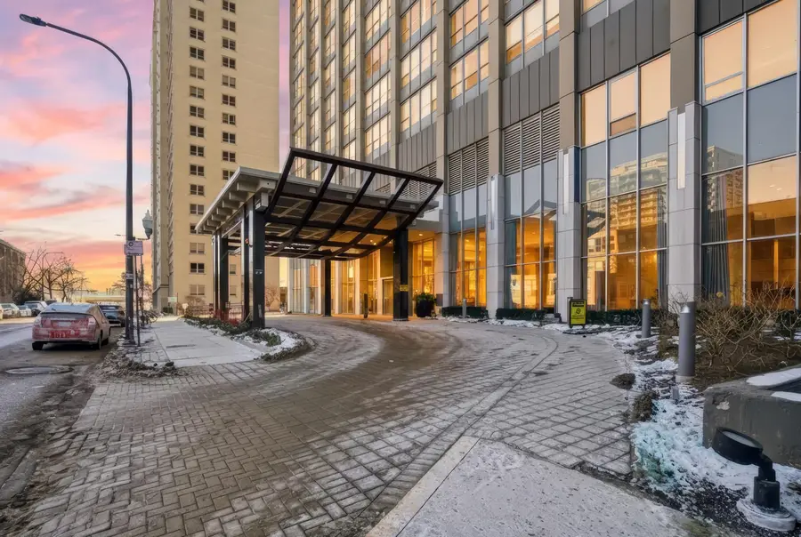 655 W Irving Park Road #2916, Chicago, IL 60613 - Image #2