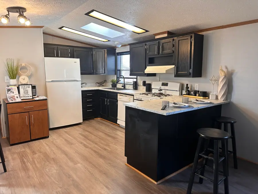 317 Pleasant Terrace, Matteson, IL 60443 - #2