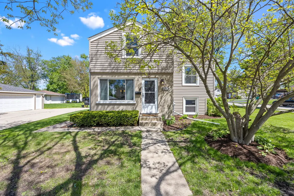 623 S Green Valley Drive, Lombard, IL 60148 - #1