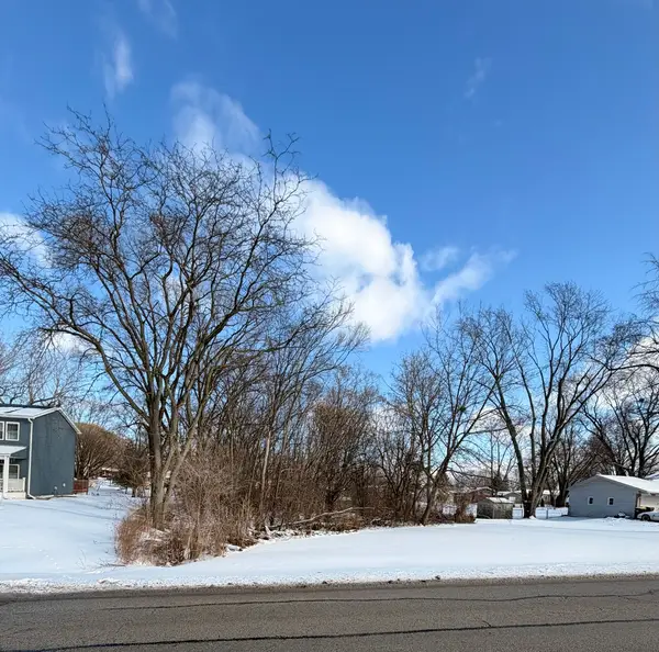 2N309 Pearl Avenue, Glen Ellyn, IL 60137