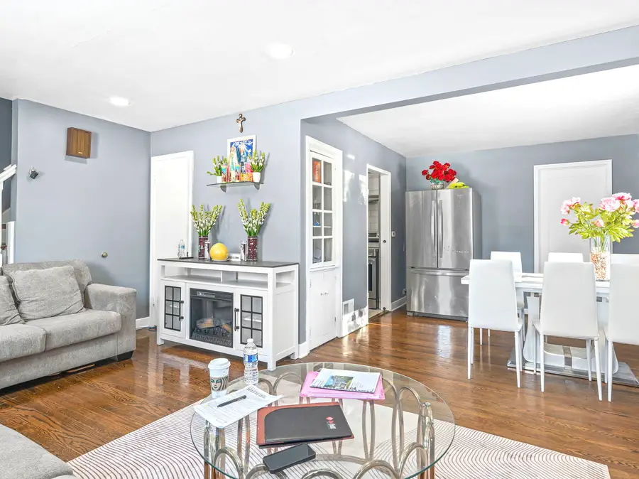 6709 N Kolmar Avenue, Lincolnwood, IL 60712 - Image #3