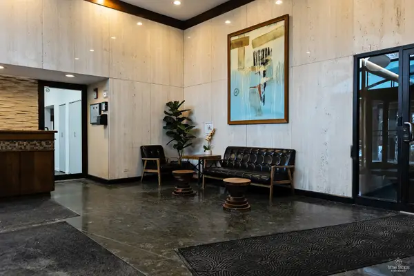 444 W Fullerton Parkway #1503, Chicago, IL 60614