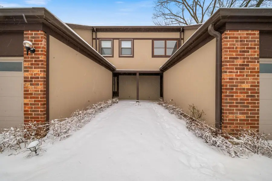 302 Linden Lane, Wheeling, IL 60090 - #3