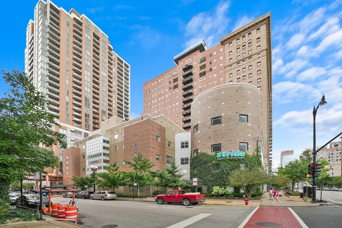 40 E 9th Street #1005, Chicago, IL 60605 - Image #1