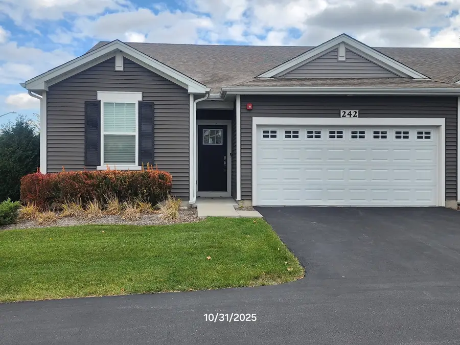 242 Sussex Lane, North Aurora, IL 60542 - Image #2