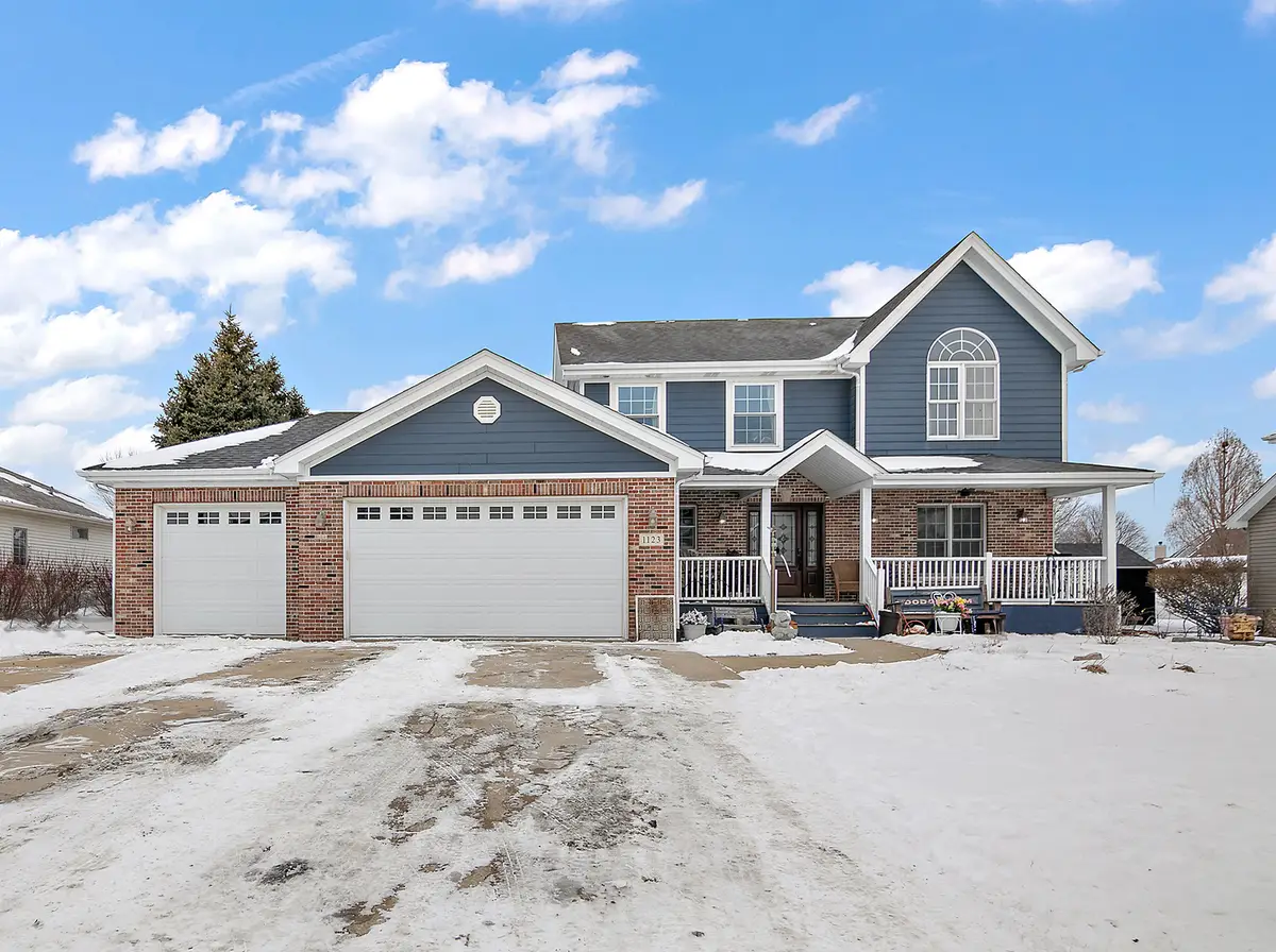 1123 Meadow Path, Manteno, IL 60950 - Image #1