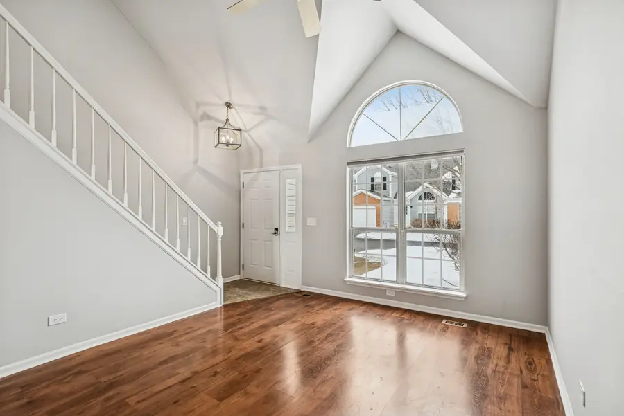 1830 Princeton Court, Gurnee, IL 60031 - Image #2