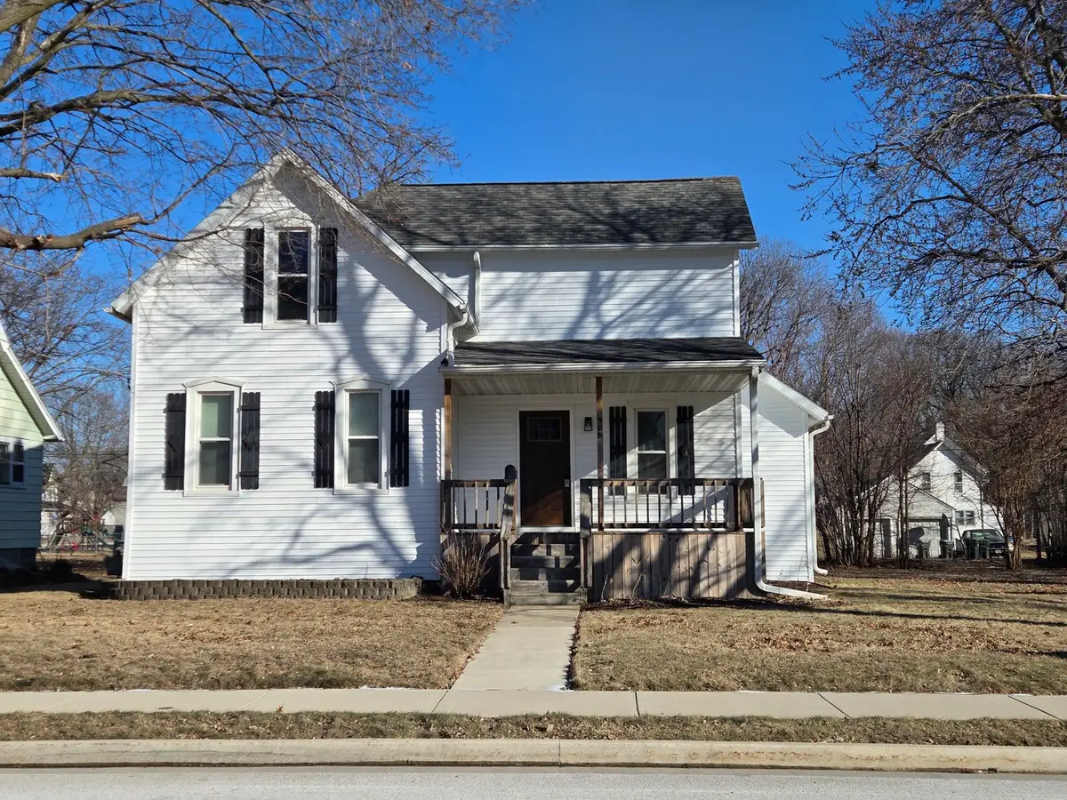 908 1st Avenue, Sterling, IL 61081 - Image #1