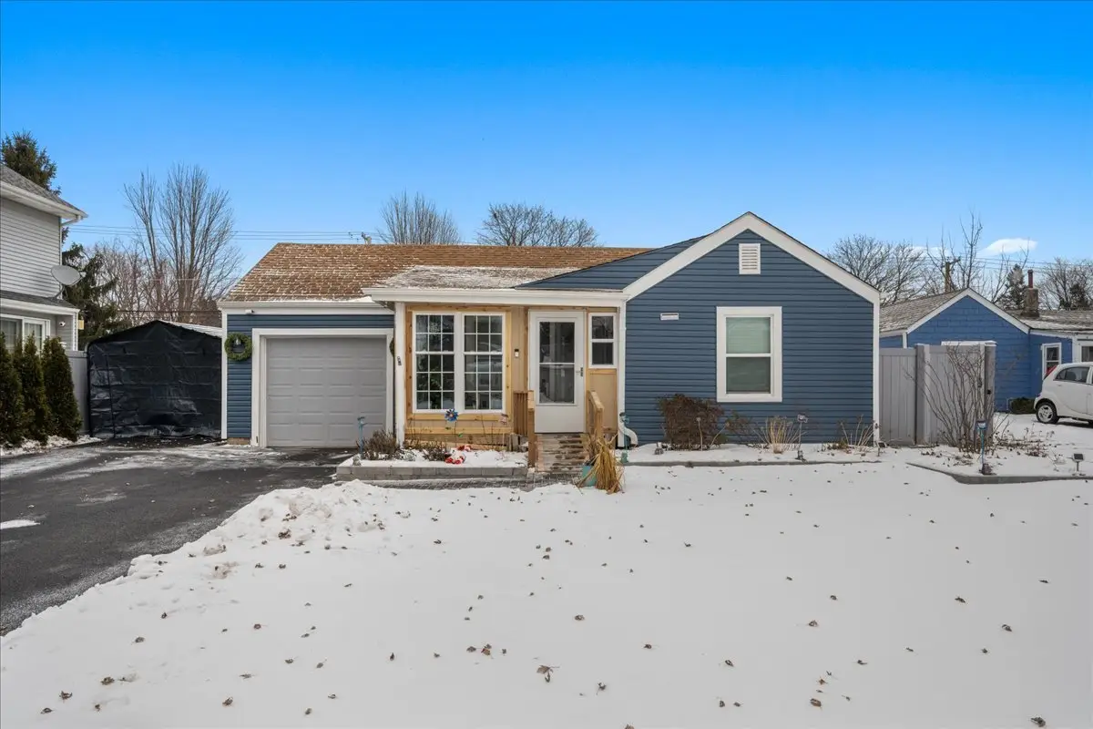 207 Second Street, Elgin, IL 60123 - #1