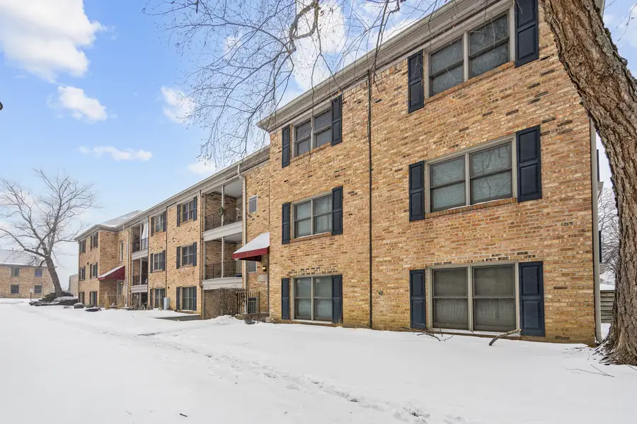 1724 Fayette Walk #J, Hoffman Estates, IL 60169 - Image #2