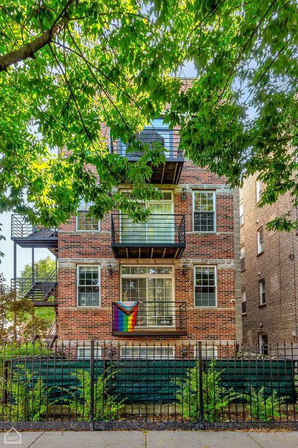 2701 W Hirsch Street #2, Chicago, IL 60622