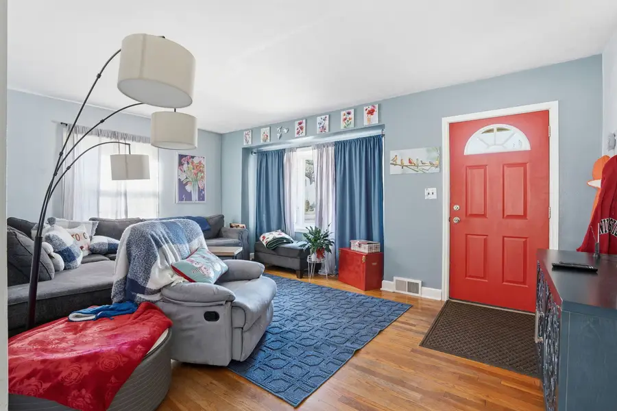 33 Blackhawk Hills Court, Rock Island, IL 61201 - Image #3