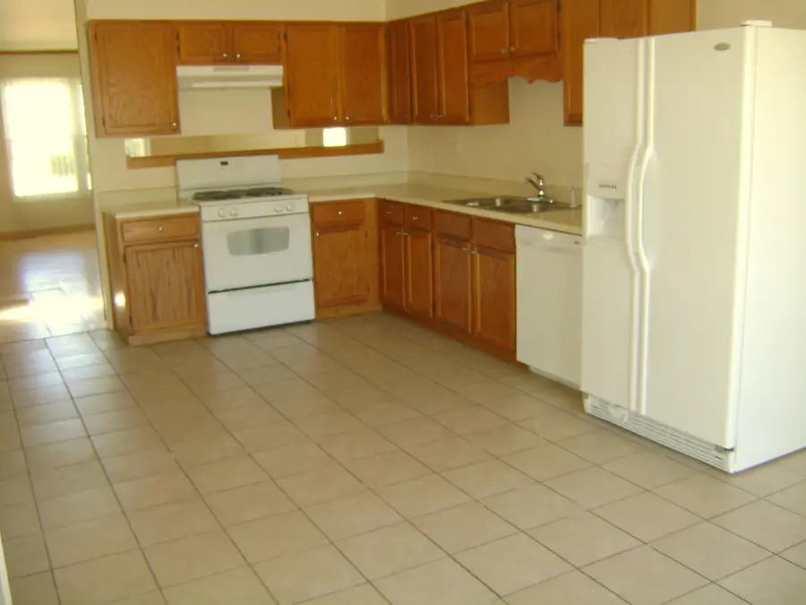 2010 S Comanche Trail, Round Lake Beach, IL 60073 - #2