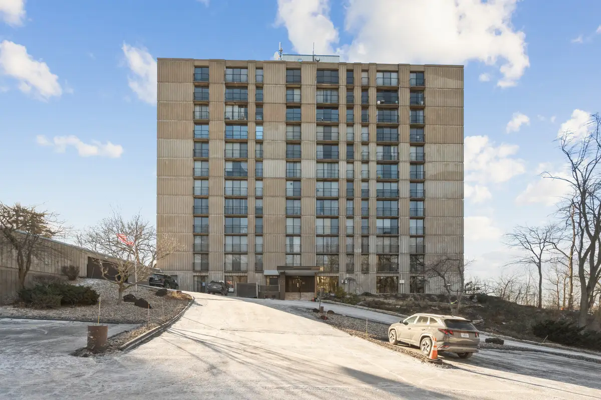 1800 7th Street #11C, East Moline, IL 61244 - Image #1