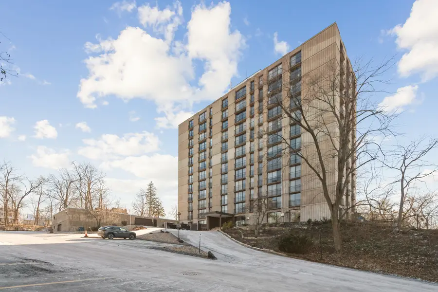 1800 7th Street #11C, East Moline, IL 61244 - Image #2