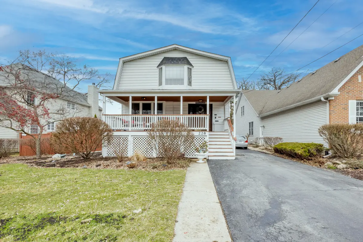 228 W Grove Street, Lombard, IL 60148 - #1