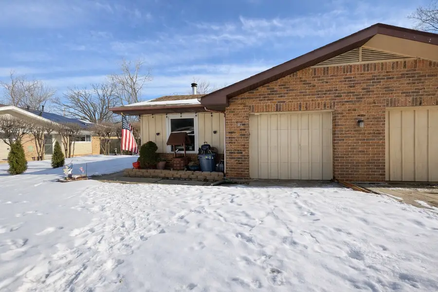 1341 Beverly Lane, Streamwood, IL 60107 - Image #2
