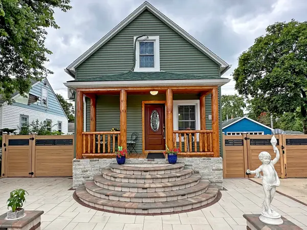 Address Withheld By Seller, Steger, IL 60475