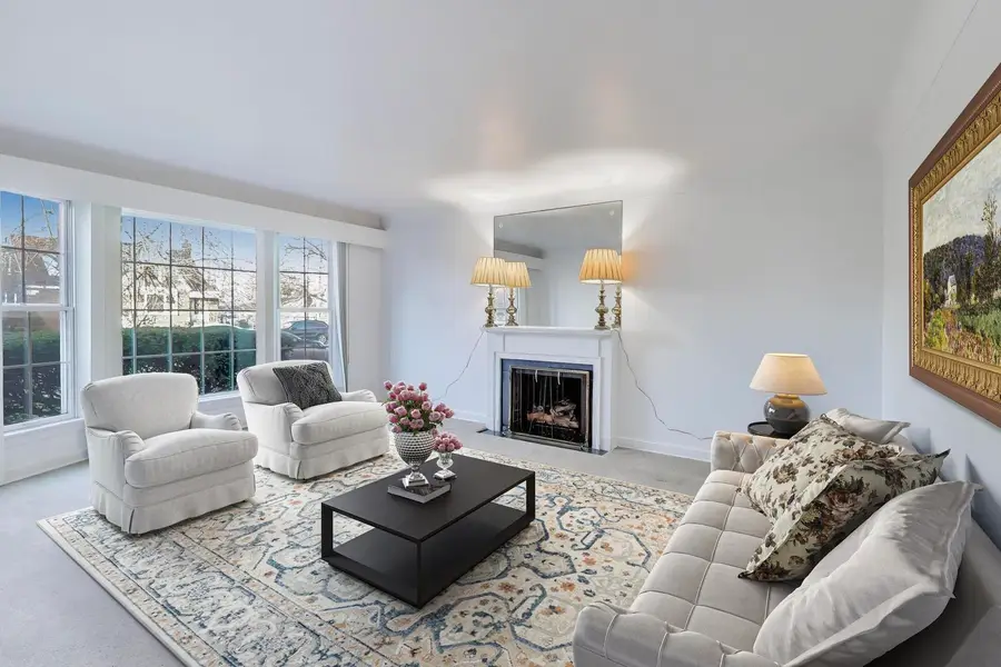 4823 W Balmoral Avenue, Chicago, IL 60630 - #3