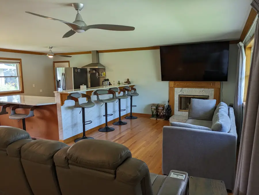 381 W Millers Road, Des Plaines, IL 60016 - Image #2