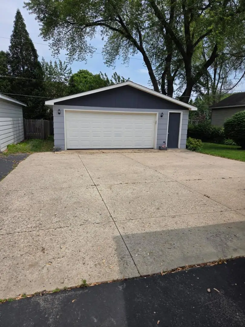215 Brice Avenue, Mundelein, IL 60060 - #2