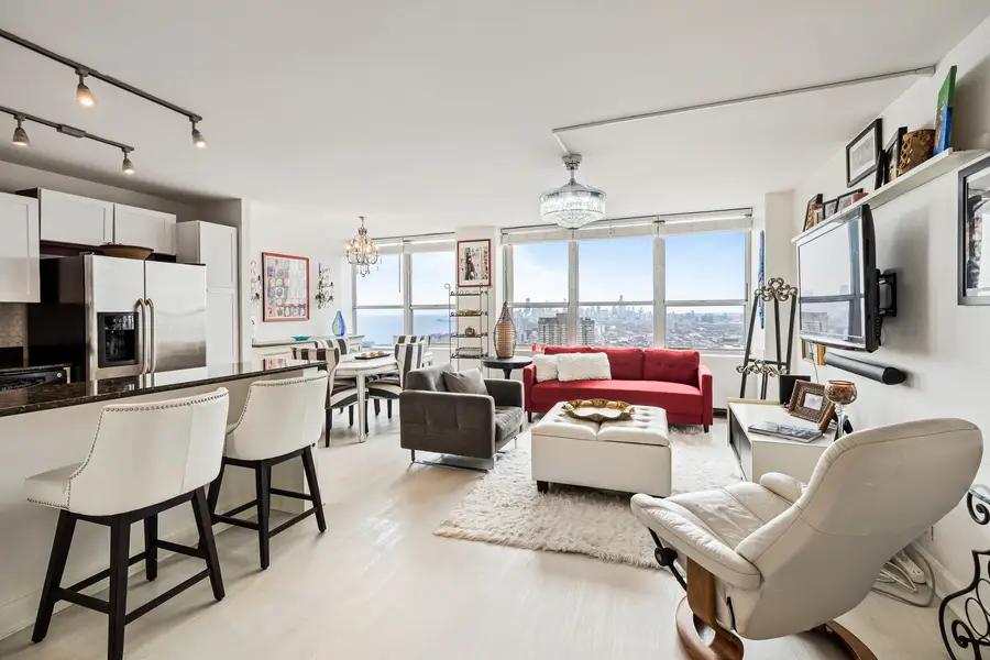 655 W Irving Park Road #5315, Chicago, IL 60613 - #2