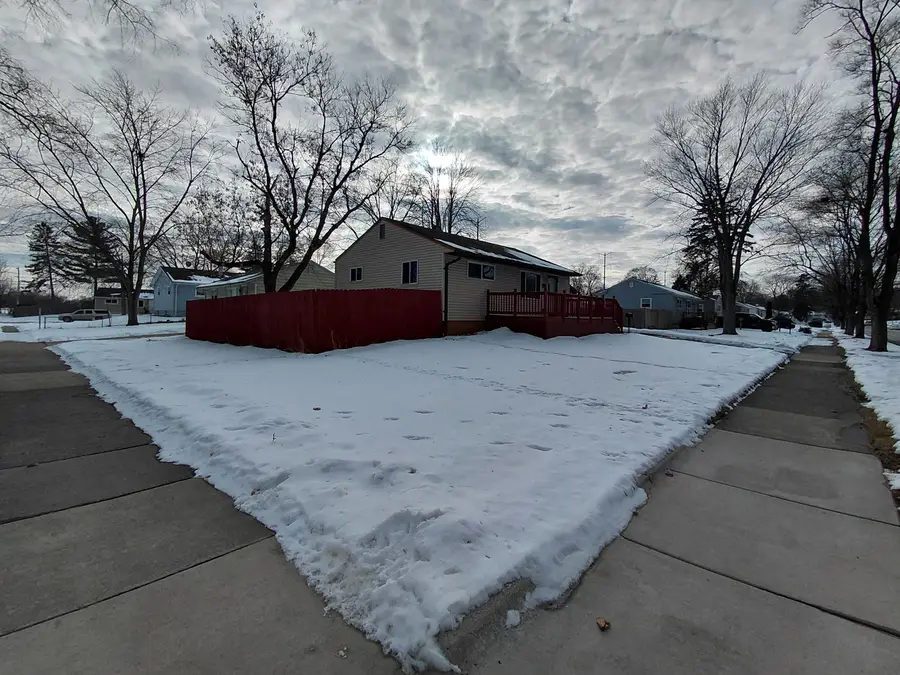 2231 W Cheyenne Road, Waukegan, IL 60087 - #2