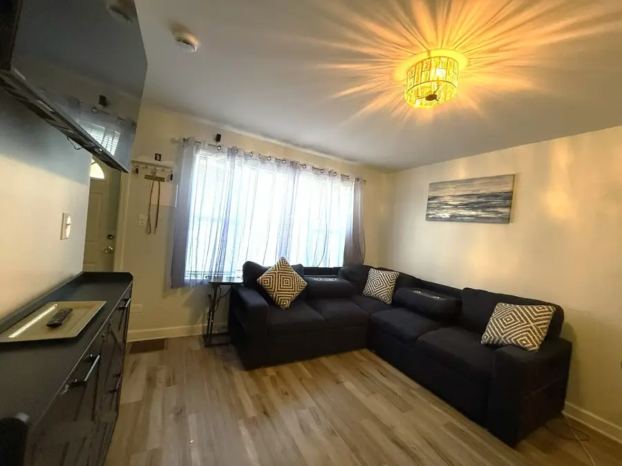 4061 W 58th Street, Chicago, IL 60629 - Image #2