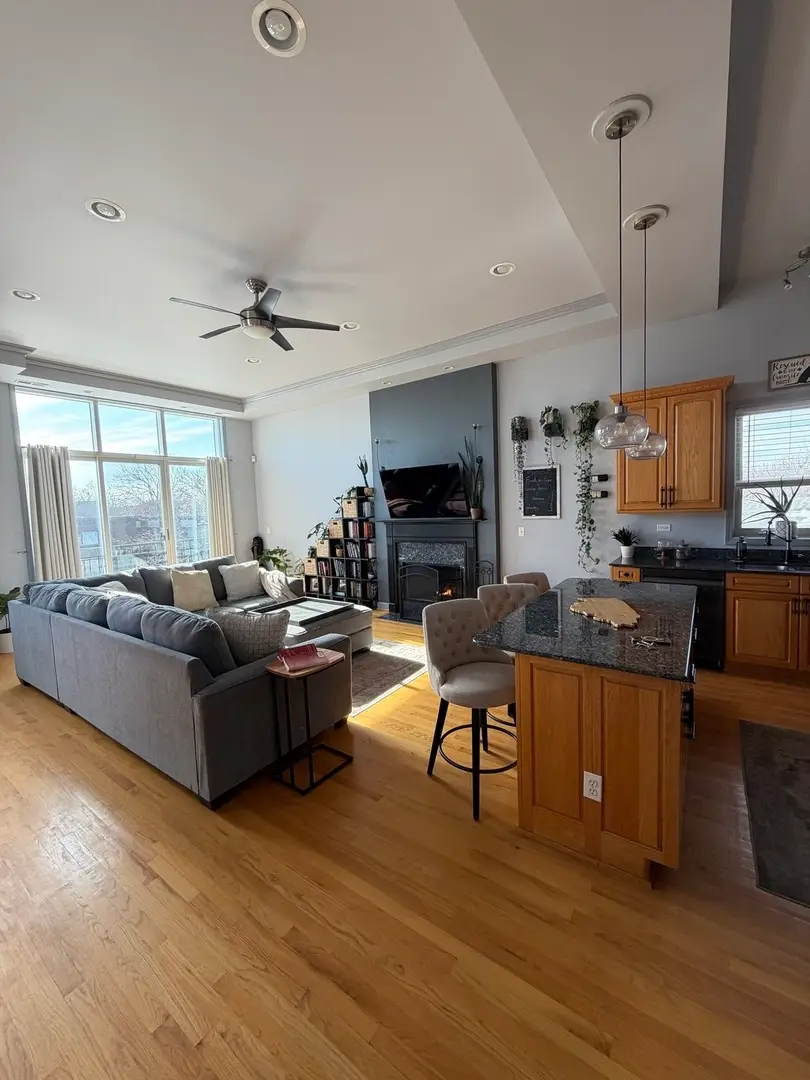 3446 W Bryn Mawr Avenue #3, Chicago, IL 60659 - Image #2