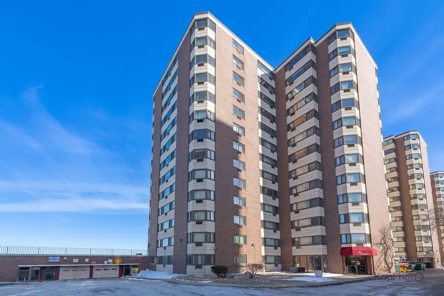 7337 S South Shore Drive #902, Chicago, IL 60649 - Image #2