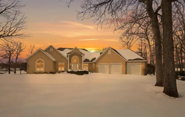 9284 E Court Eleven, Effingham, IL 62401