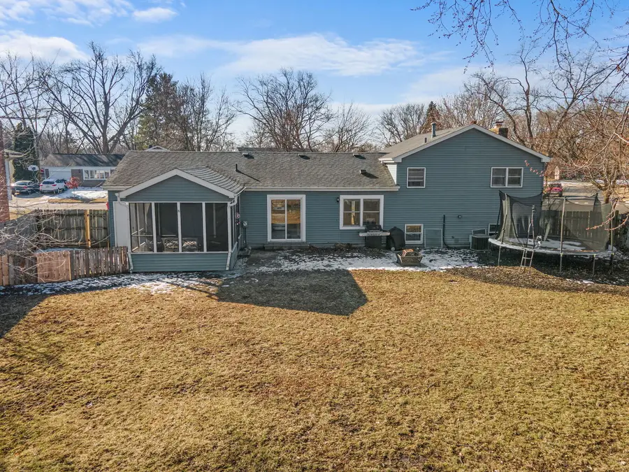 228 Wellington Drive, Crystal Lake, IL 60014 - #2