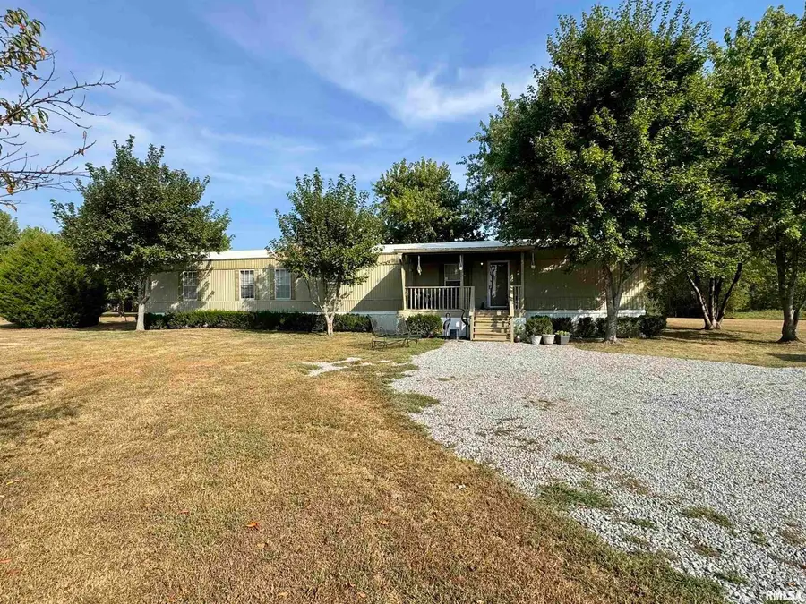 16748 N Campground Lane, Mount Vernon, IL 62864 - #3