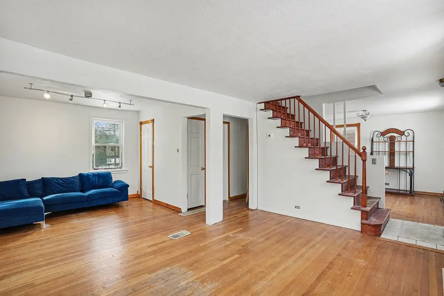 18009 Commercial Avenue, Lansing, IL 60438 - Image #3