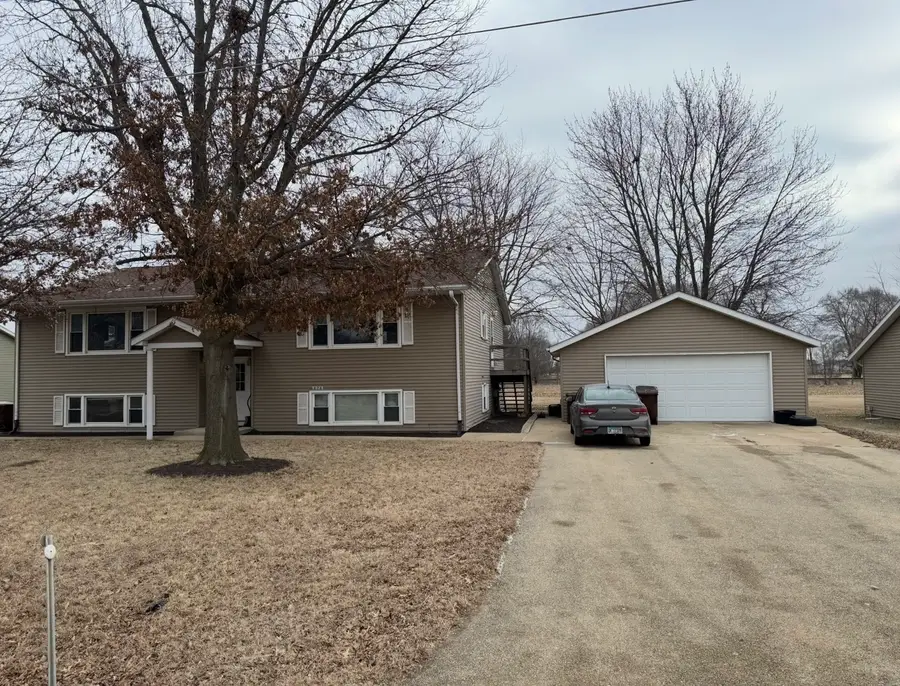 424 12th Street, Erie, IL 61250 - #2