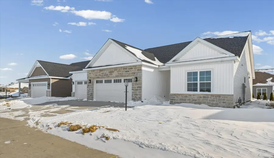 3904 Bay Circle, Champaign, IL 61822 - Image #2