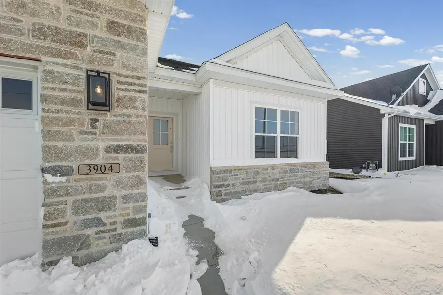 3904 Bay Circle, Champaign, IL 61822 - Image #3