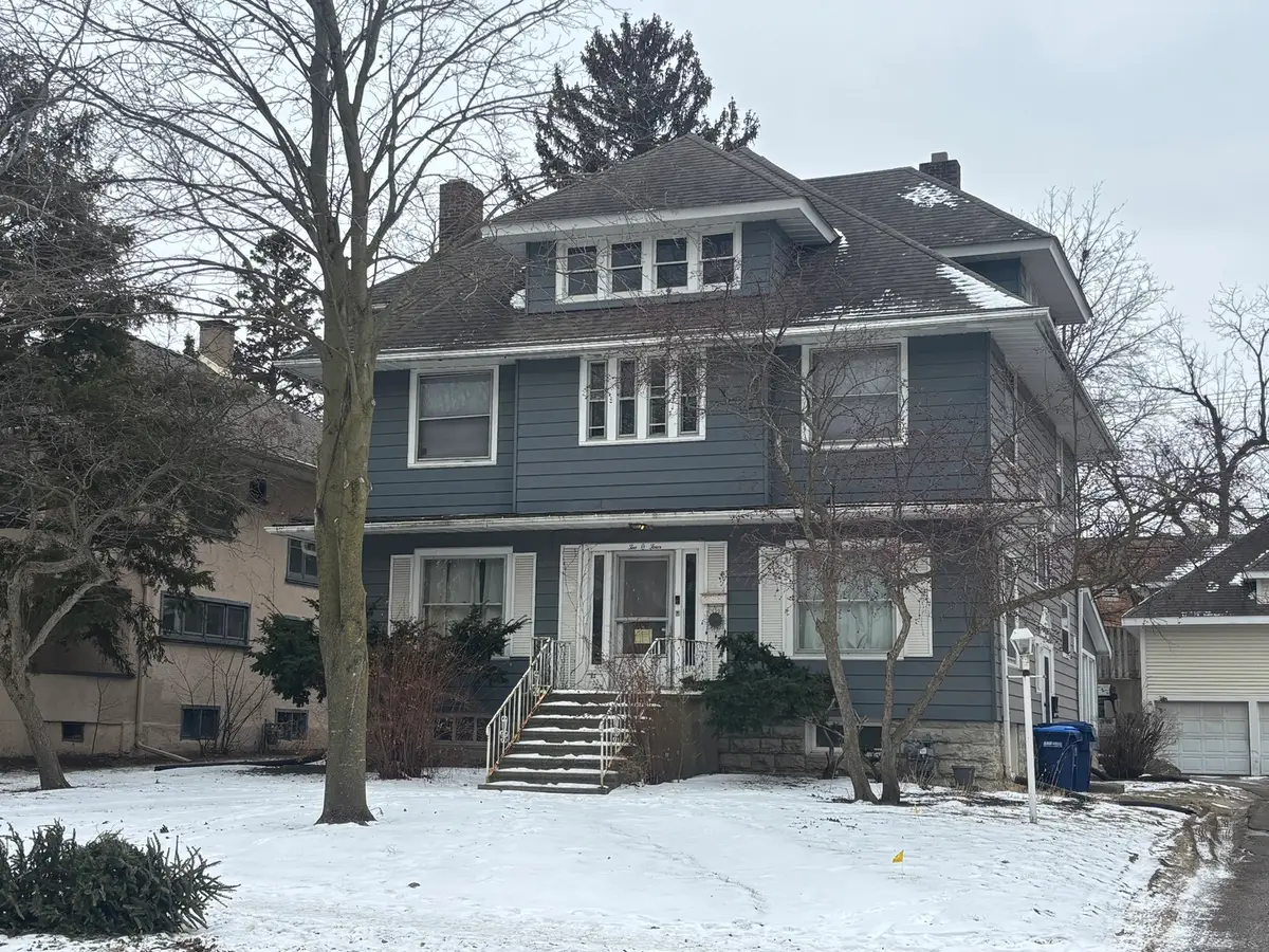 204 W Locust Street, Dekalb, IL 60115 - Image #1