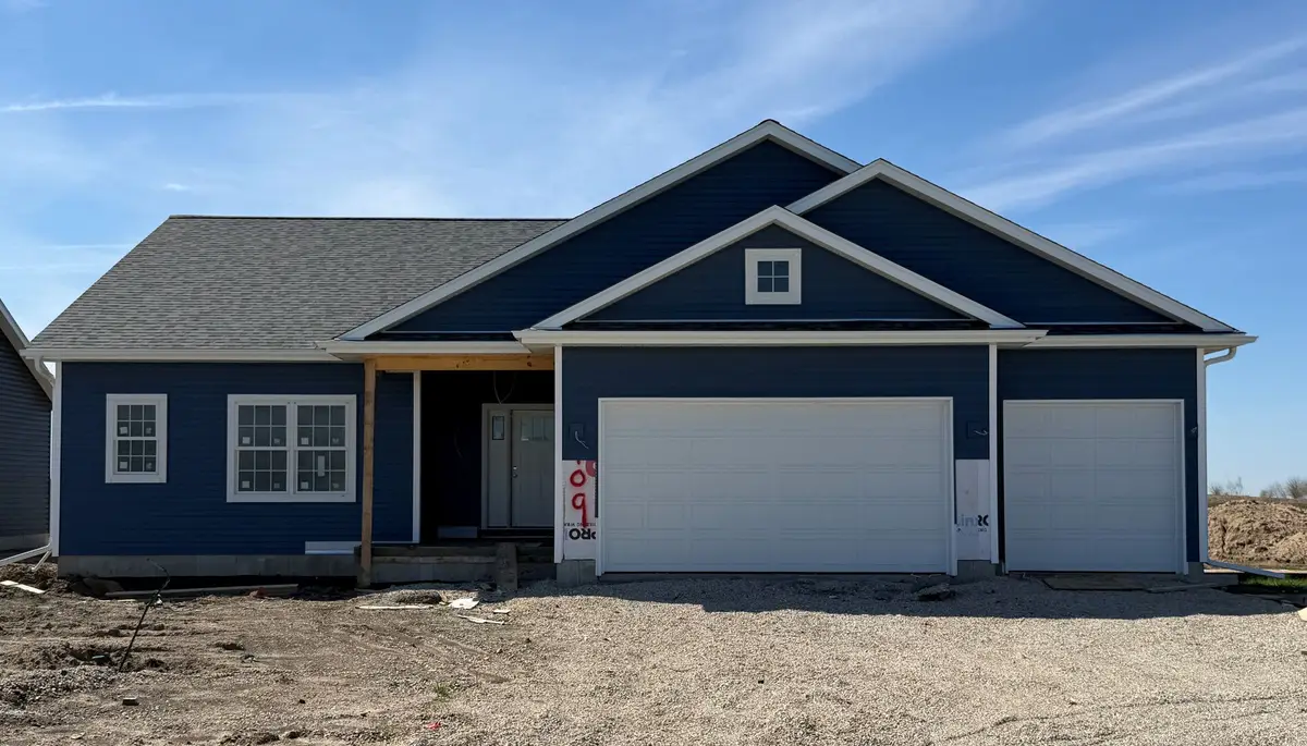 718 W Driscoll Street, Rochelle, IL 61068 - #1