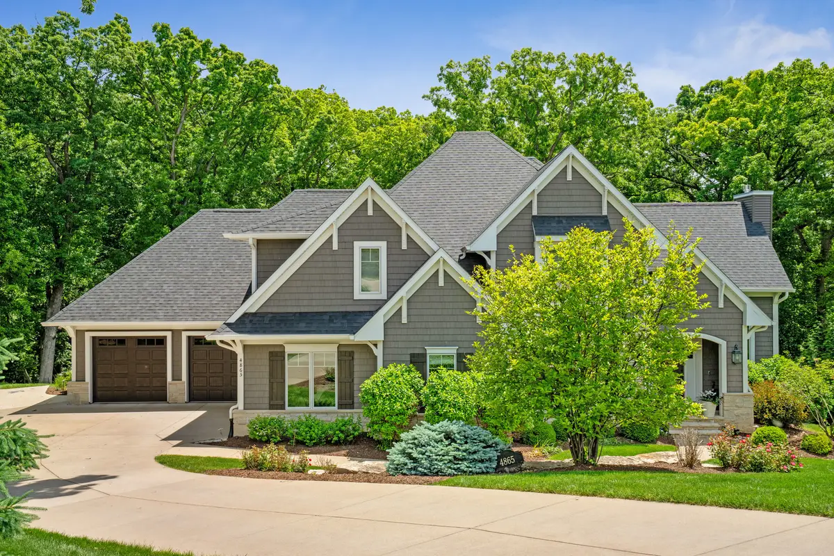 4865 Woody Creek Circle, Bettendorf, IA 52722 - #1