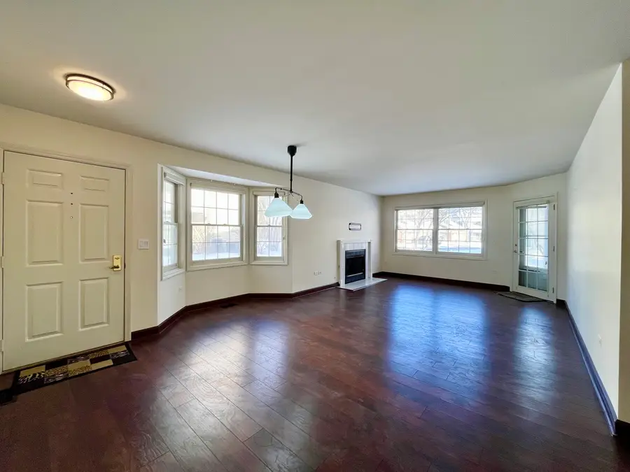 3127 N Daniels Court, Arlington Heights, IL 60004 - Image #3