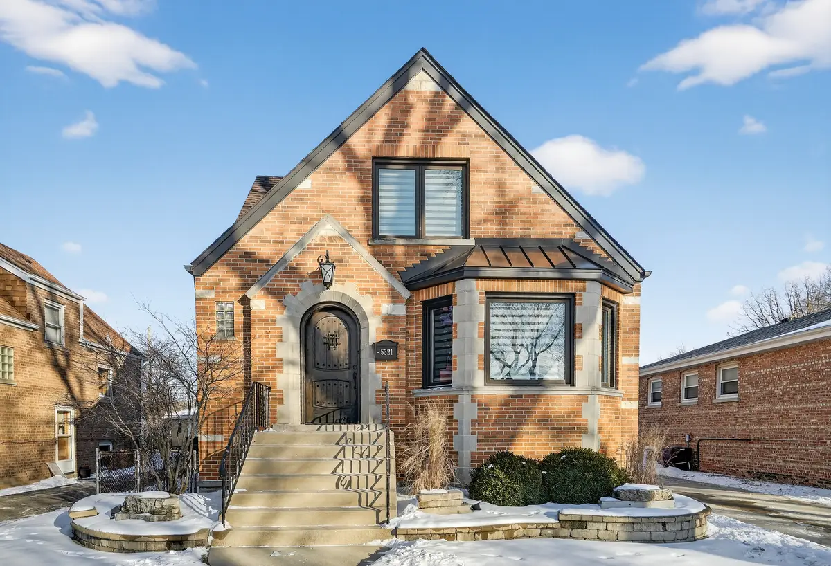 5321 S Nordica Avenue, Chicago, IL 60638 - #1