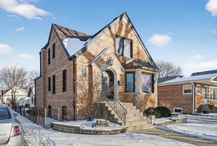 5321 S Nordica Avenue, Chicago, IL 60638 - #3