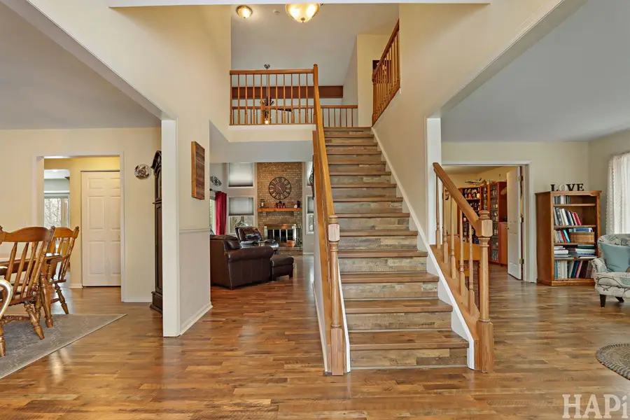 84 Foxboro Lane, Gurnee, IL 60031 - Image #2