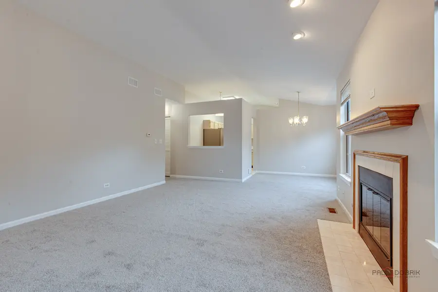 543 Grosse Pointe Circle, Vernon Hills, IL 60061 - Image #3