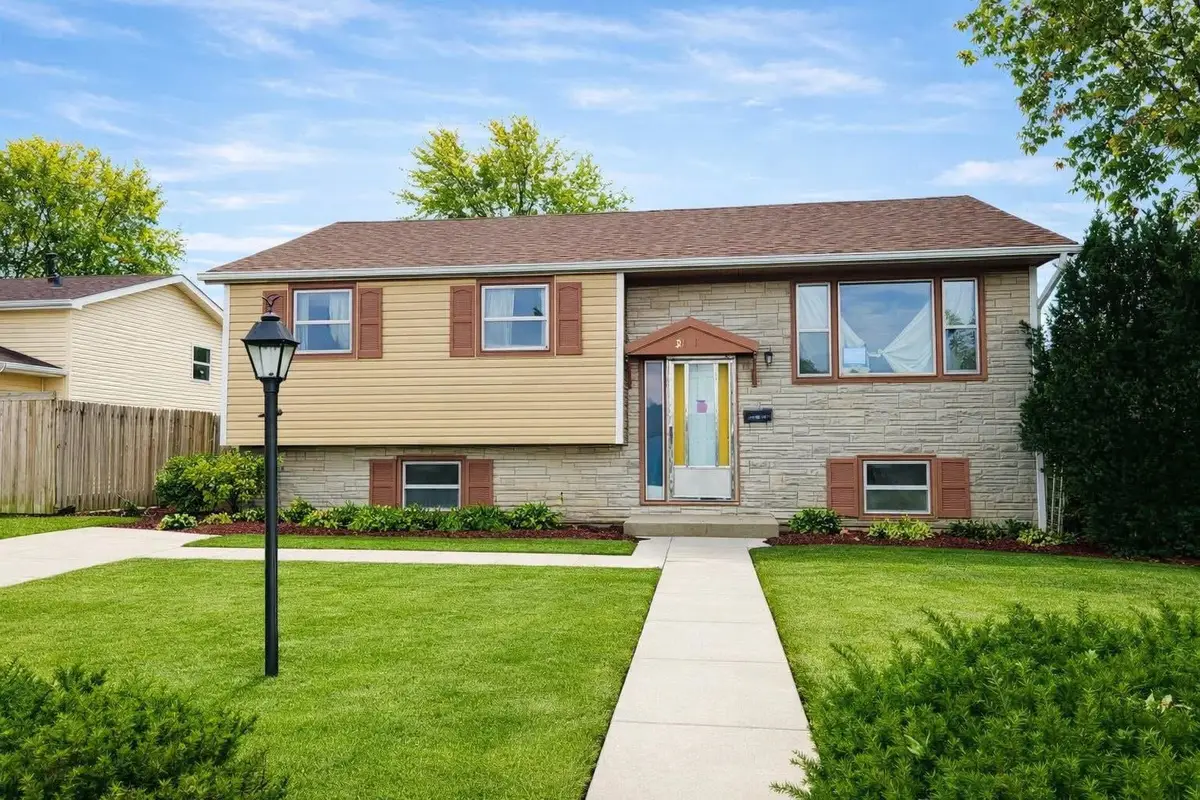 2113 Carmel Boulevard, Zion, IL 60099 - Image #1